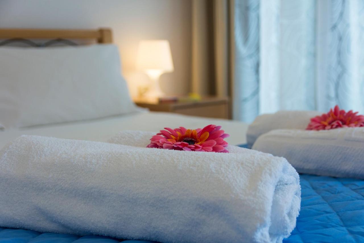 Natsios Apartments Vlachopoulátika エクステリア 写真
